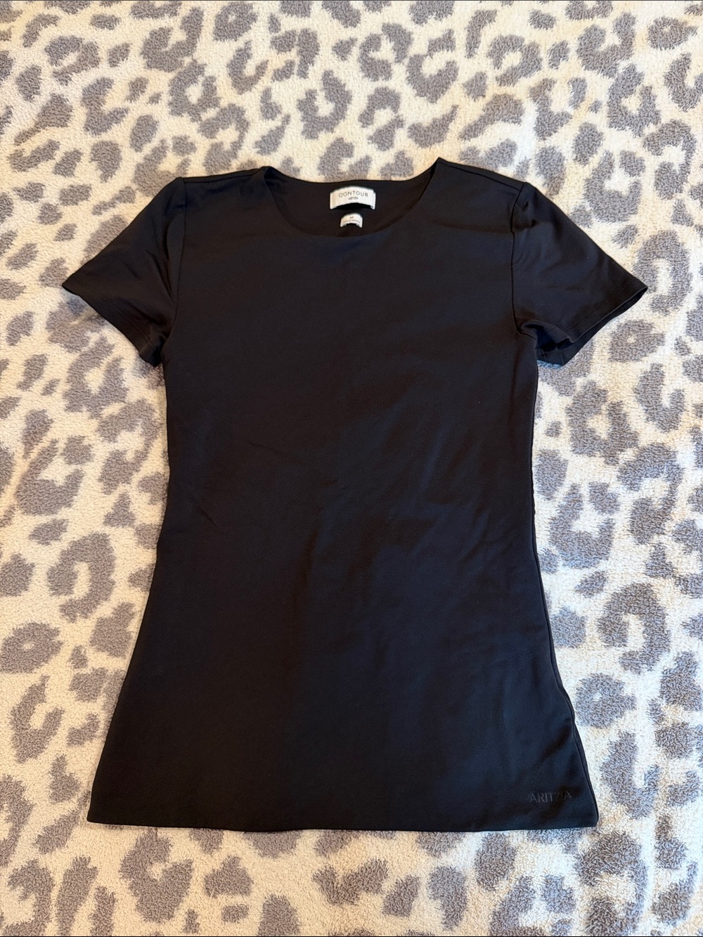 Aritzia Black Contour Short Sleeve Top